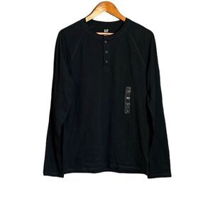 NWT!‎ Gap lived in black long sleeve top. Size small